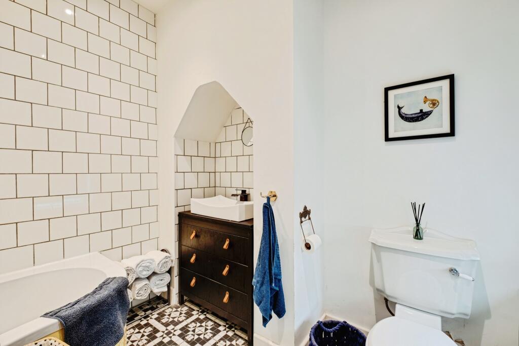 Additional image 11 of Richmond Park Crescent, Bournemouth, BH8