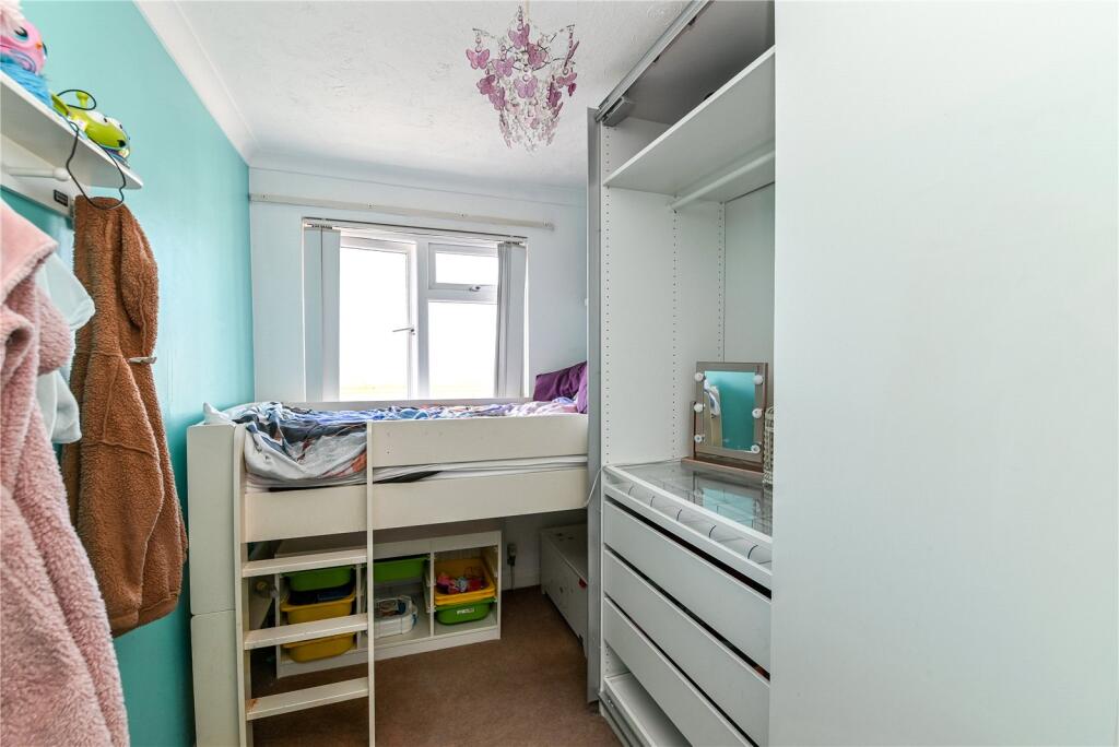 Additional image 7 of White Horses, Marine Drive, Barton on Sea, Hampshire, BH25