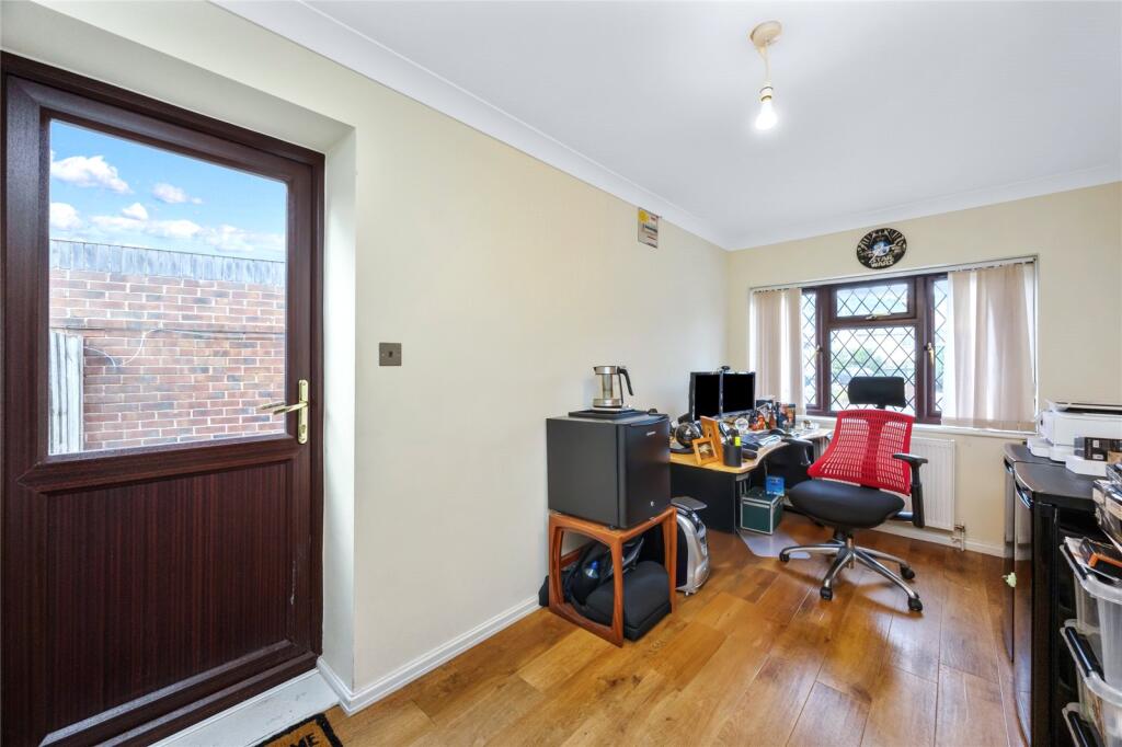 Additional image 8 of Rockall Close, Littlehampton, West Sussex, BN17