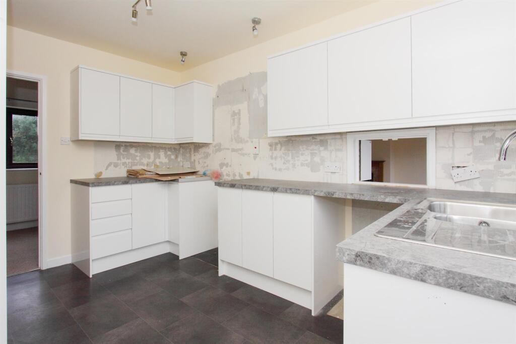 Additional image 17 of Mission Road, Broadstone