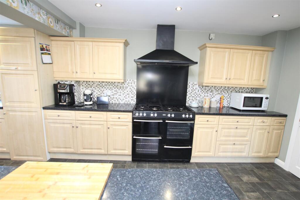 Additional image 11 of Tabbs Lane, Scholes, Cleckheaton