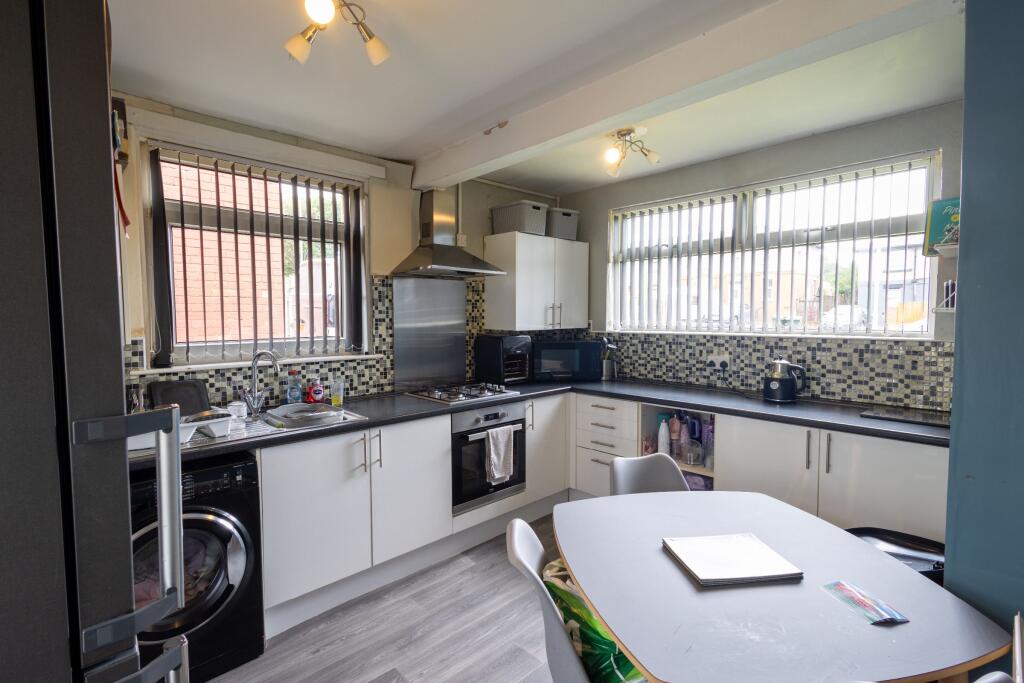 Additional image 4 of Smith Avenue, Bradford