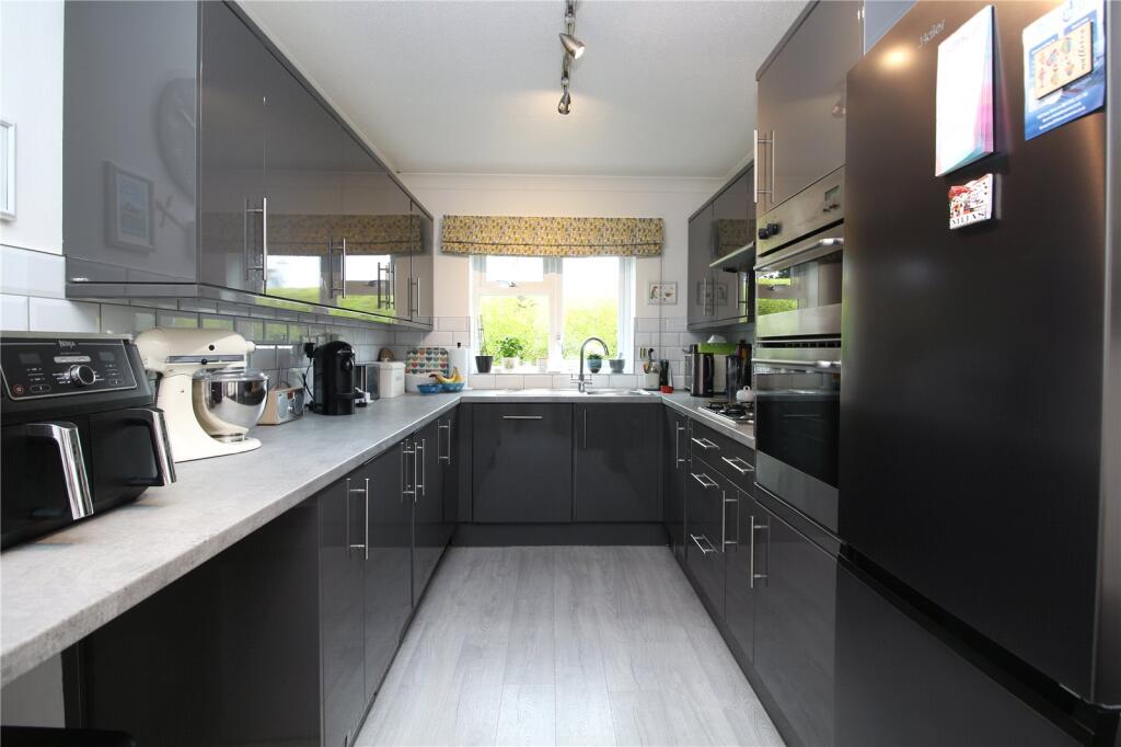 Additional image 10 of Barton Wood Road, Barton On Sea, Hampshire, BH25