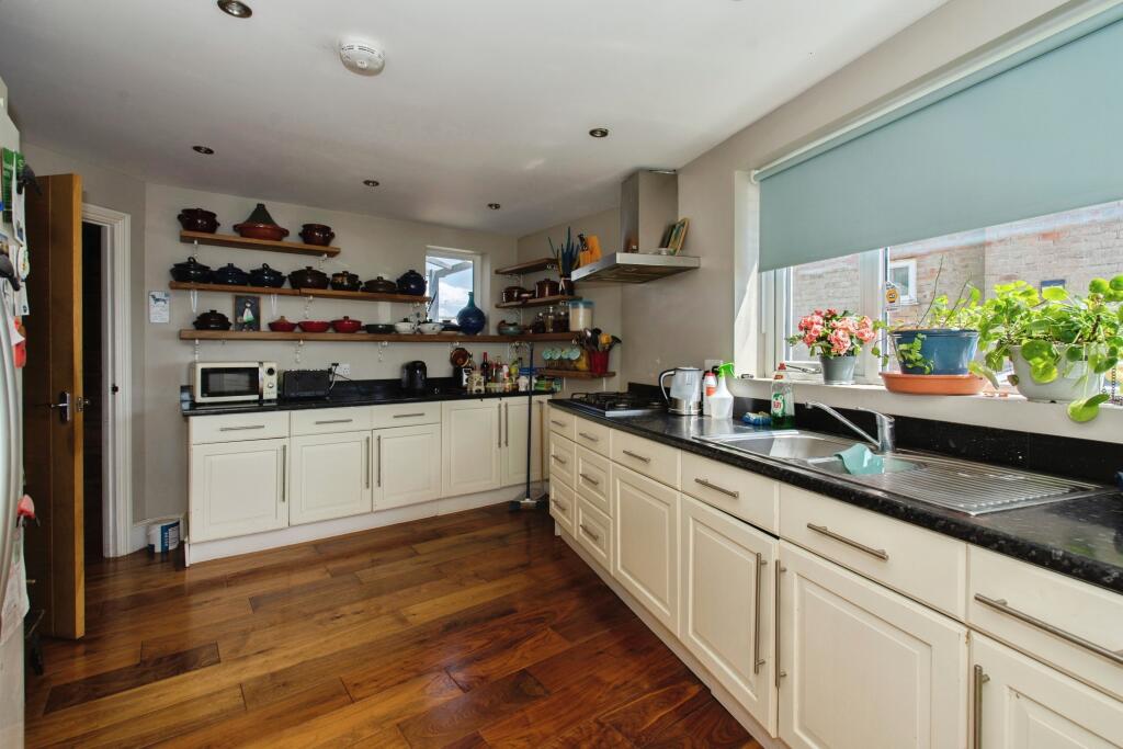 Additional image 8 of The Esplanade, Telscombe Cliffs, BN10