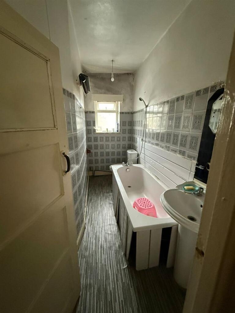 Additional image 8 of 114 Fitzroy Road, BD3 9PE