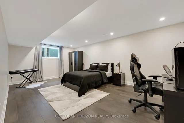 Additional image 39 of 521 Bridgemill Cres