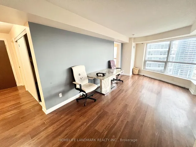 Additional image 13 of 181 Village Green Sq Unit 1714