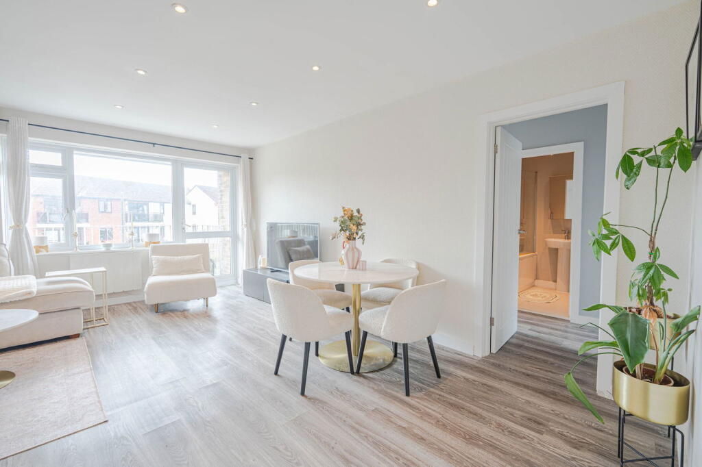 Additional image 3 of Sea Road, Boscombe Spa, Bournemouth, Dorset, BH5 1BE