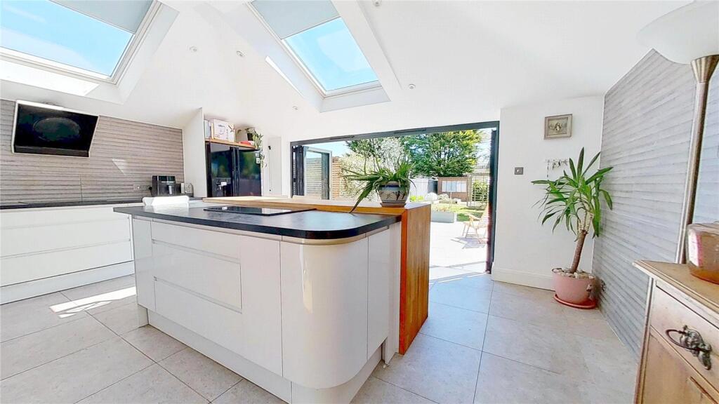 Additional image 8 of Wembley Avenue, Lancing, West Sussex, BN15