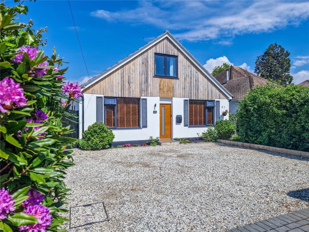 Avenue Road, Walkford, Christchurch, Dorset, BH23