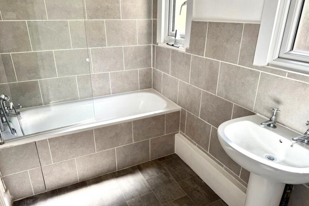 Additional image 10 of Belle Vue, Richmond Road, Worthing, West Sussex, BN11 1PW