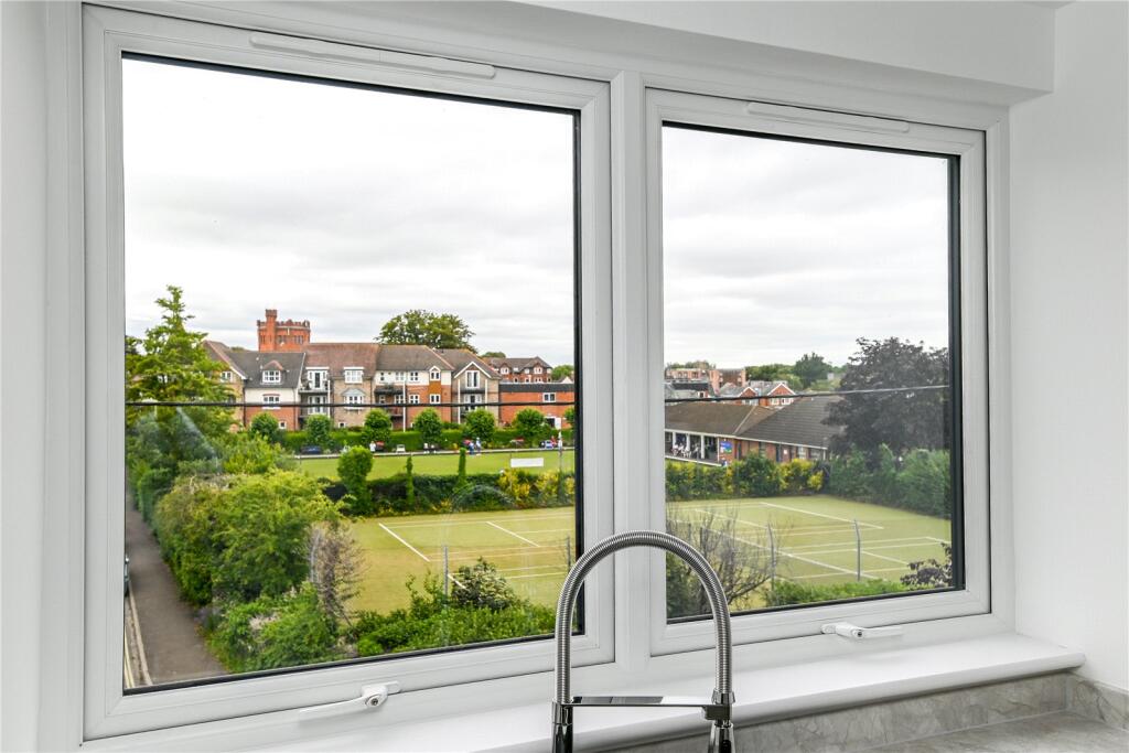 Additional image 7 of The Silvers, 54 Whitefield Road, New Milton, Hampshire, BH25