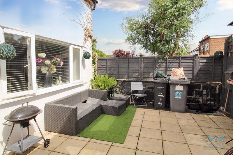 Additional image 17 of Malmesbury Park Road, Charminster - Spacious Five-Bedroom Detached Coach House in Secluded Gated Setting