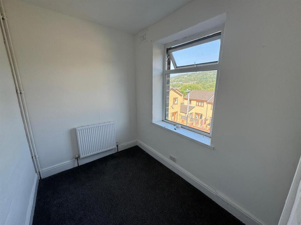 Additional image 7 of Staveley Road