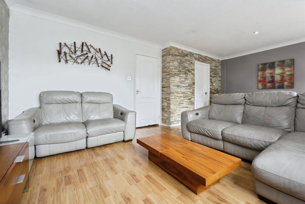 Additional image 8 of Huins Close, Redditch