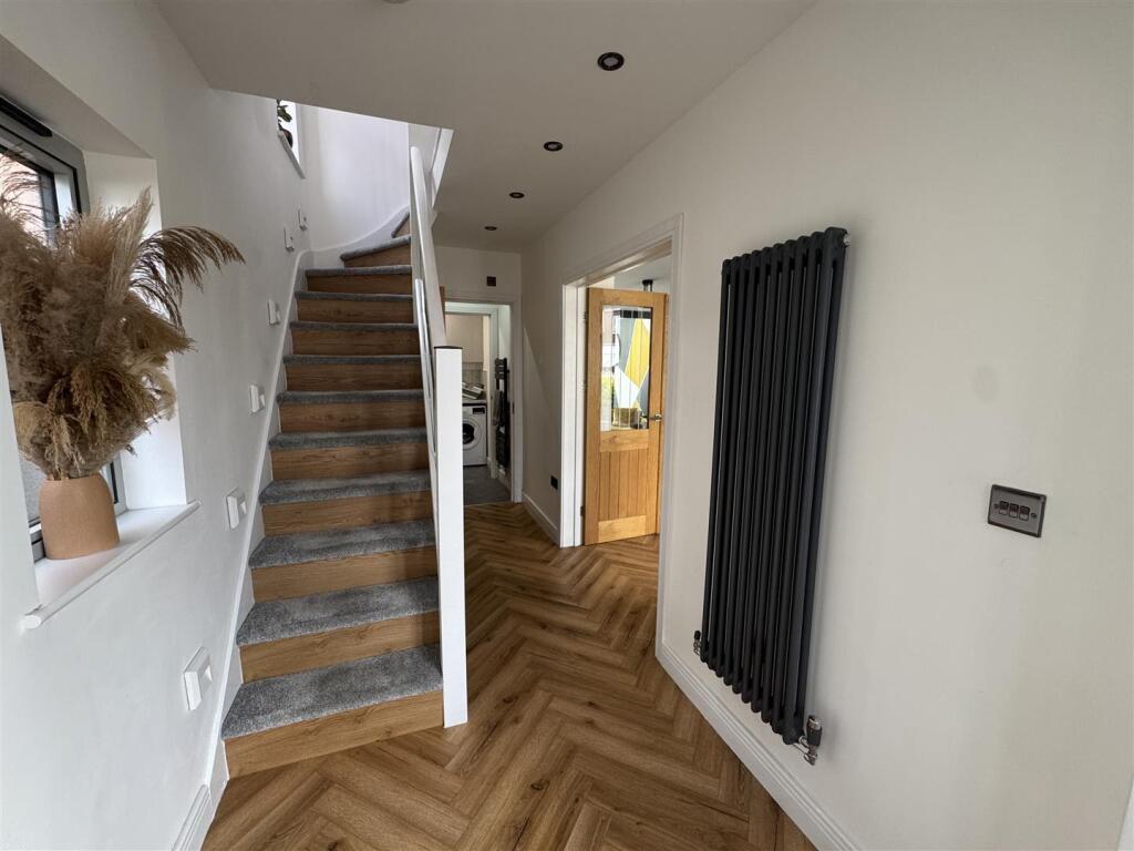 Additional image 21 of Springfield Drive, Halesowen