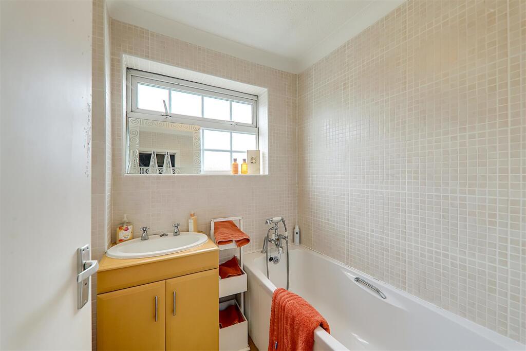 Additional image 10 of Lamorna Grove, Worthing, BN14