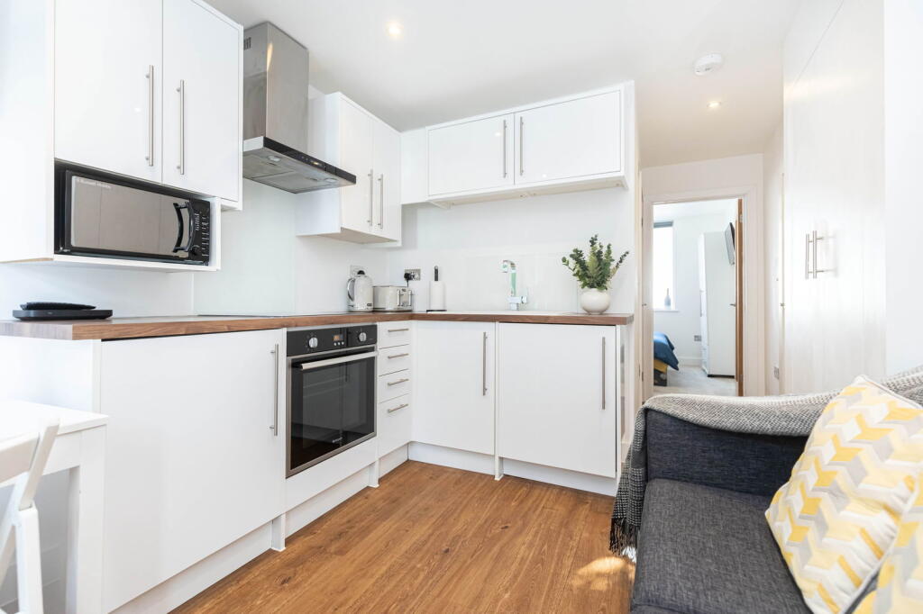 Additional image 29 of Belle Vue Crescent, Southbourne, Bournemouth