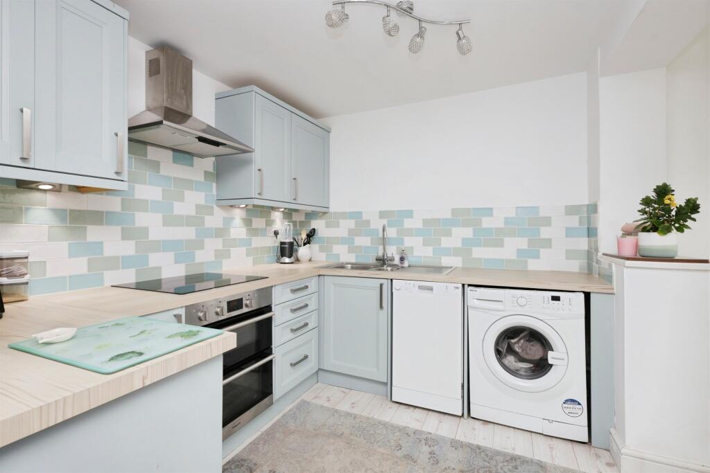 Additional image 18 of Castle Drive, Pevensey Bay, Pevensey