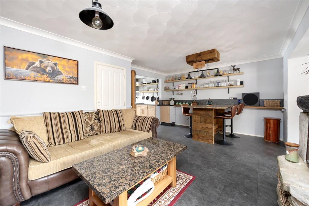 Additional image 8 of Southfields Road, Littlehampton, West Sussex, BN17