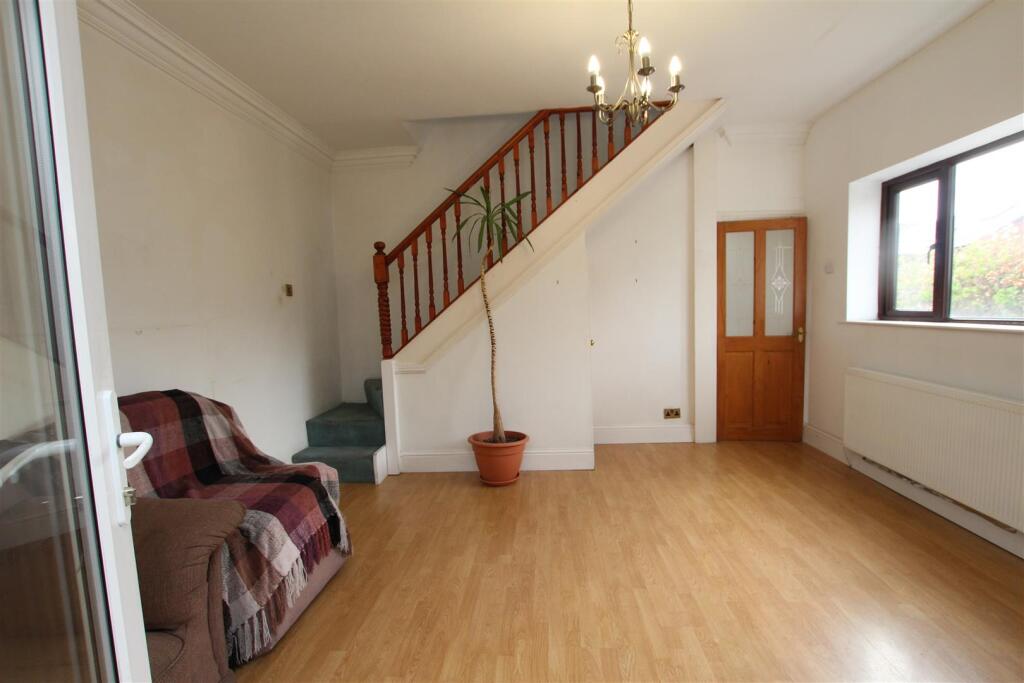 Additional image 4 of Albert Street, Egerton