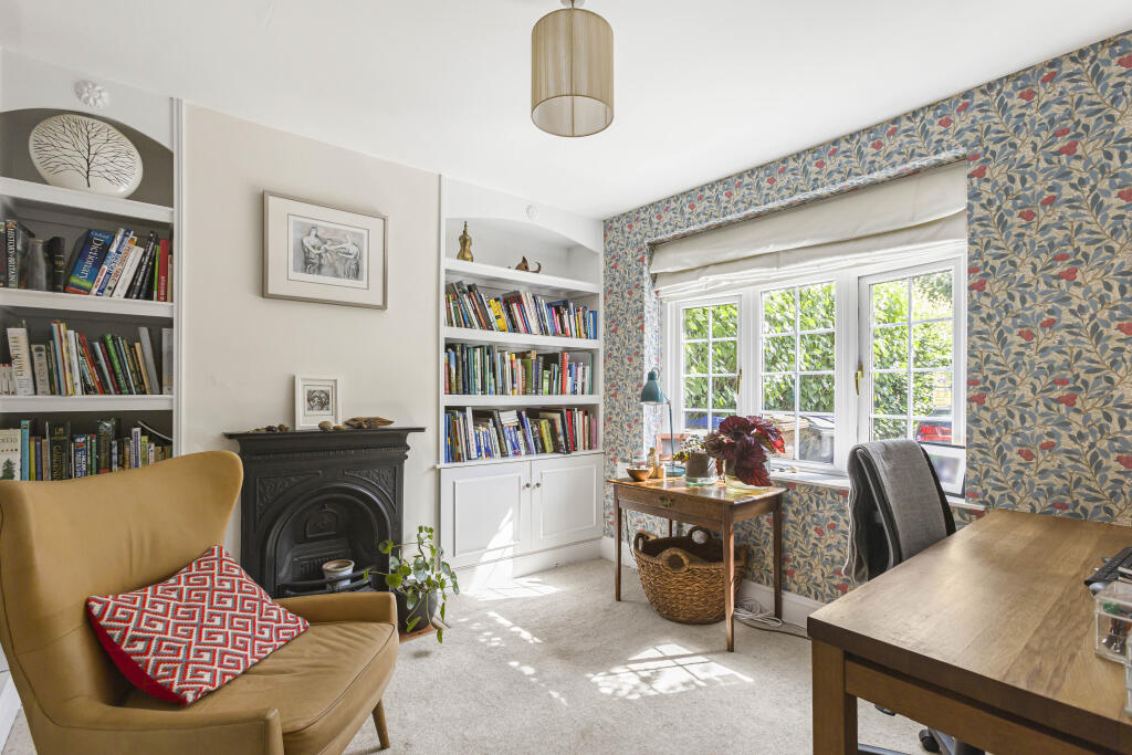 Additional image 4 of The Cottages, Pottersheath Road, Welwyn, AL6