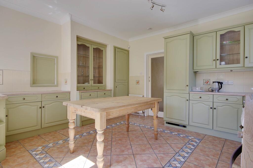 Additional image 7 of Richmond Park Avenue, Queens Park, Bournemouth BH8 9DR