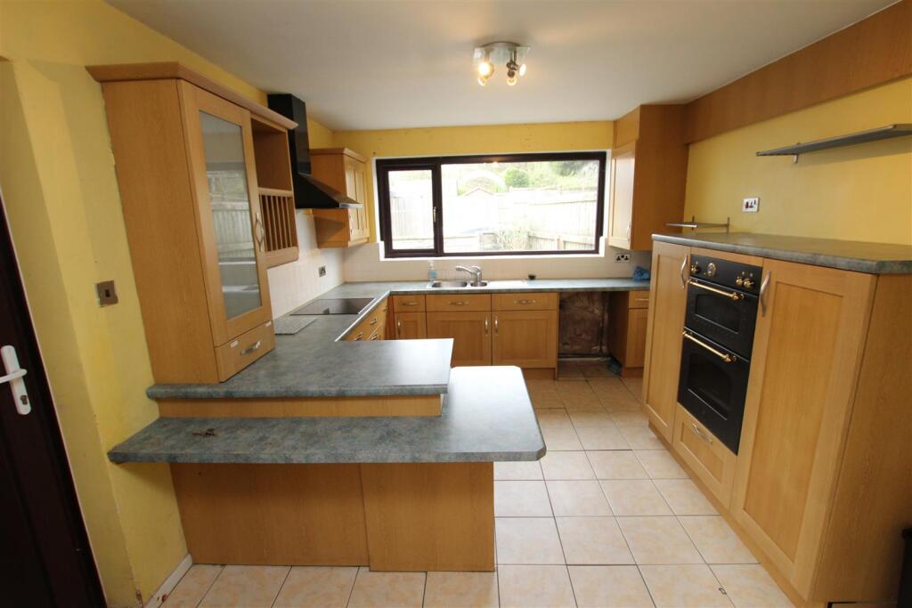 Additional image 5 of Albert Street, Egerton