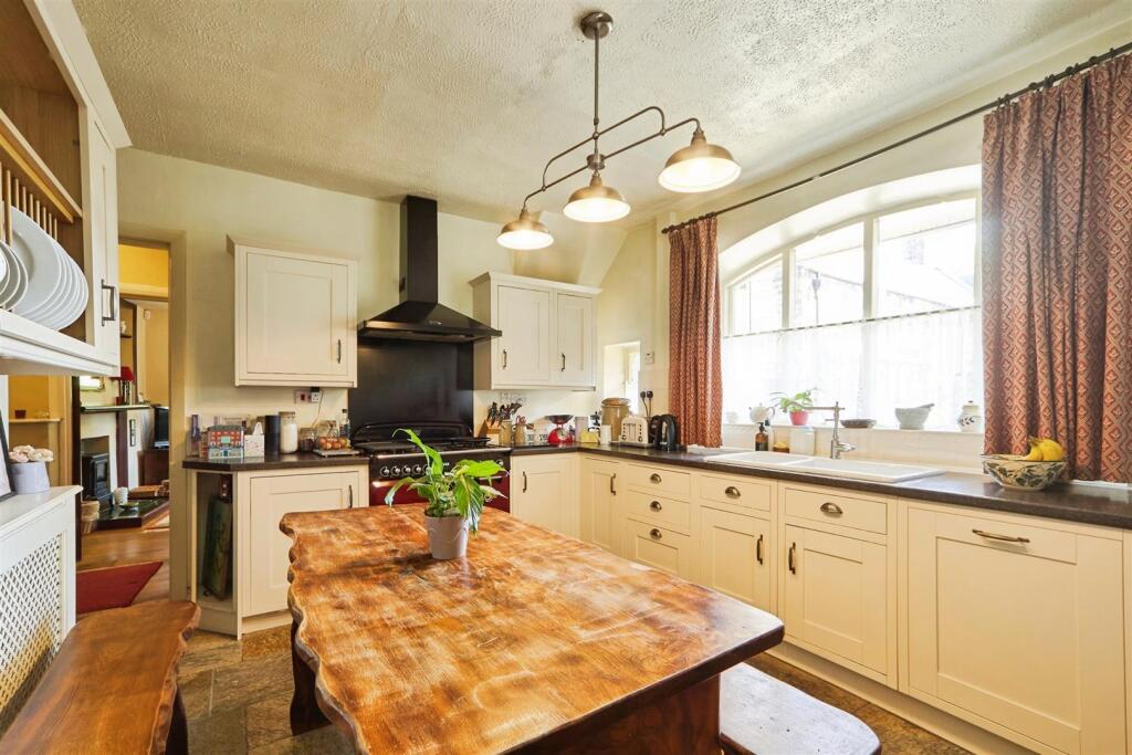 Additional image 3 of High Spring Gardens Lane, Keighley, BD20 6JX