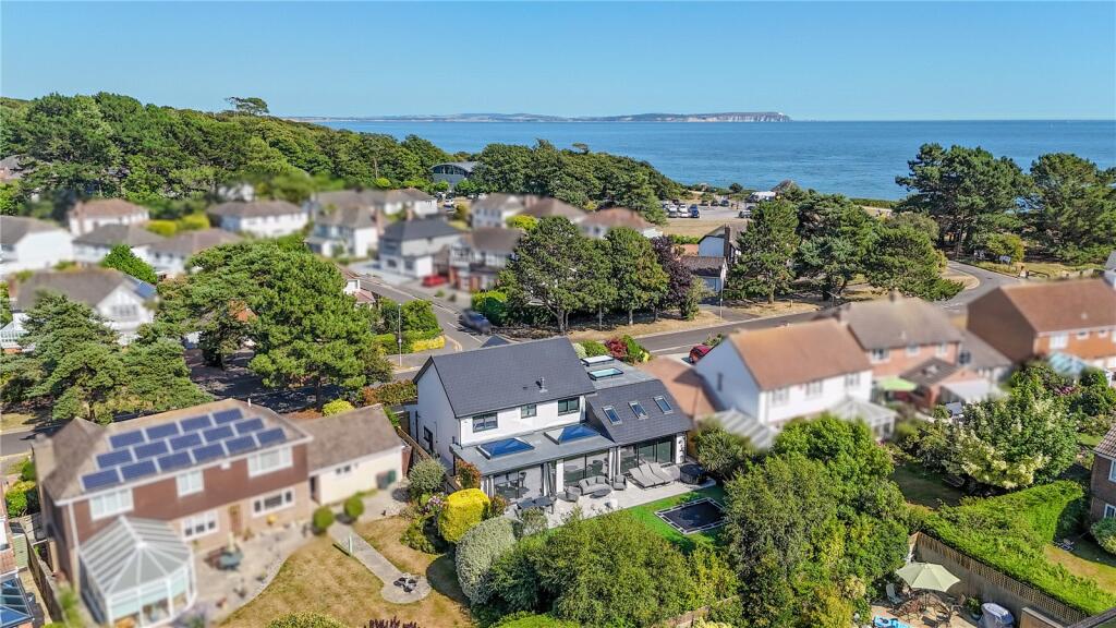 Additional image 29 of Seaway Avenue, Friars Cliff, Christchurch, Dorset, BH23