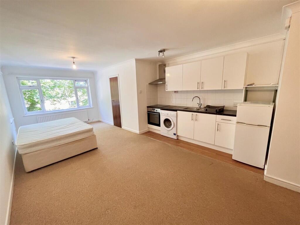 Additional image 9 of Knyveton Road, Bournemouth