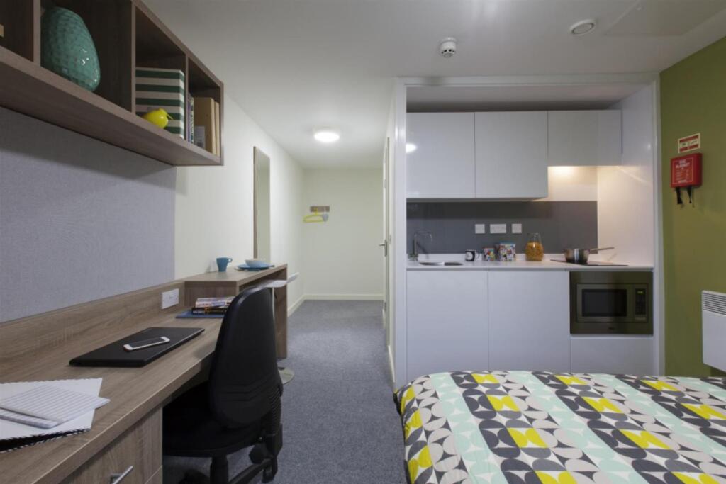 Additional image 16 of Birmingham | Student | September | B29