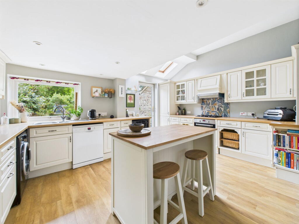 Additional image 4 of South Street, Tarring, Worthing, BN14 7NB