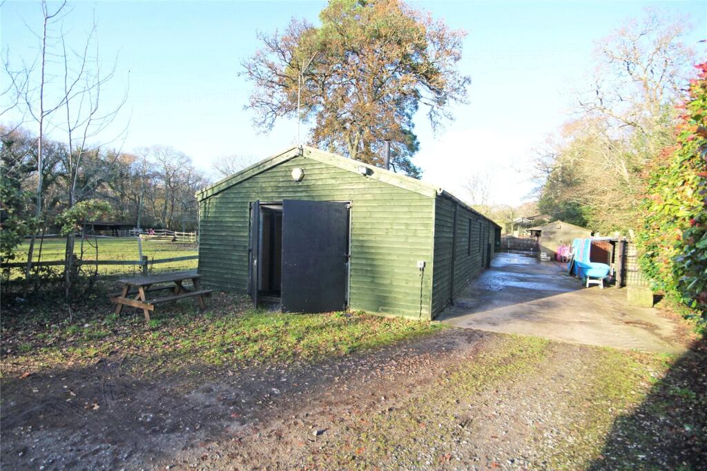 Additional image 17 of South Drive, Ossemsley, New Milton, Hampshire, BH25