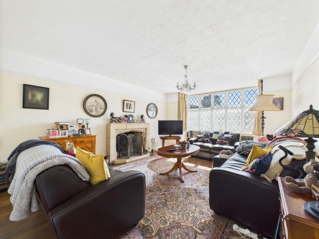 Additional image 6 of George V Avenue, Worthing, BN11