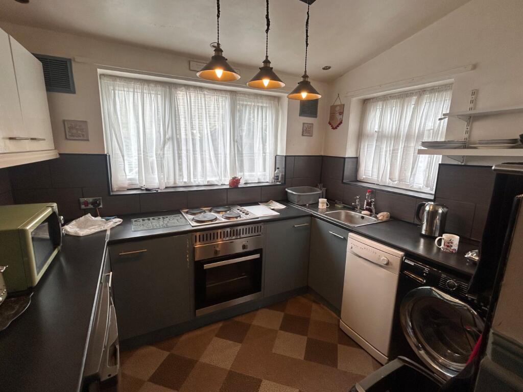 Additional image 4 of Tennis Avenue, Tong Street, Bradford, West Yorkshire, BD4