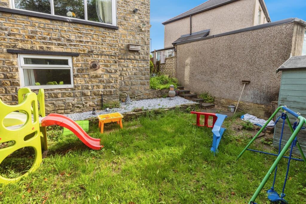 Additional image 13 of Princes Crescent, Bradford