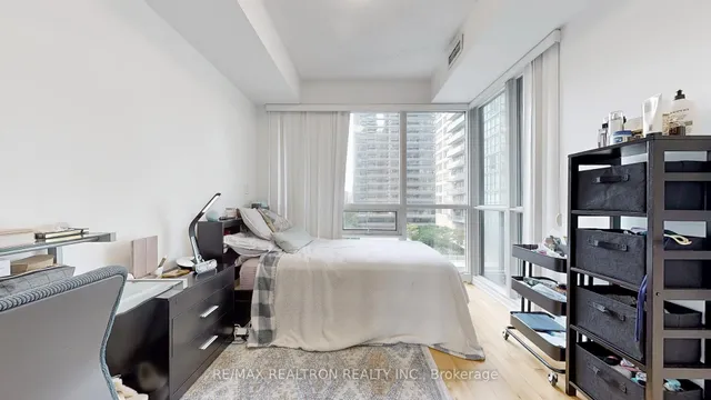 Additional image 23 of 55 Bremner Blvd Unit 1202