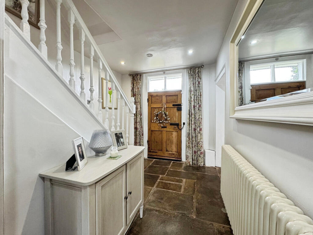 Additional image 11 of Wootton Wawen, Double Carport, Stunning Interior