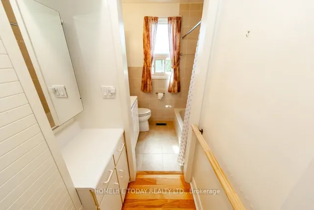 Additional image 15 of 61 Lord Roberts Dr