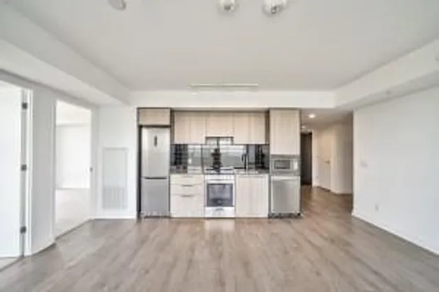 Additional image 12 of 501 Yonge St Unit 4902