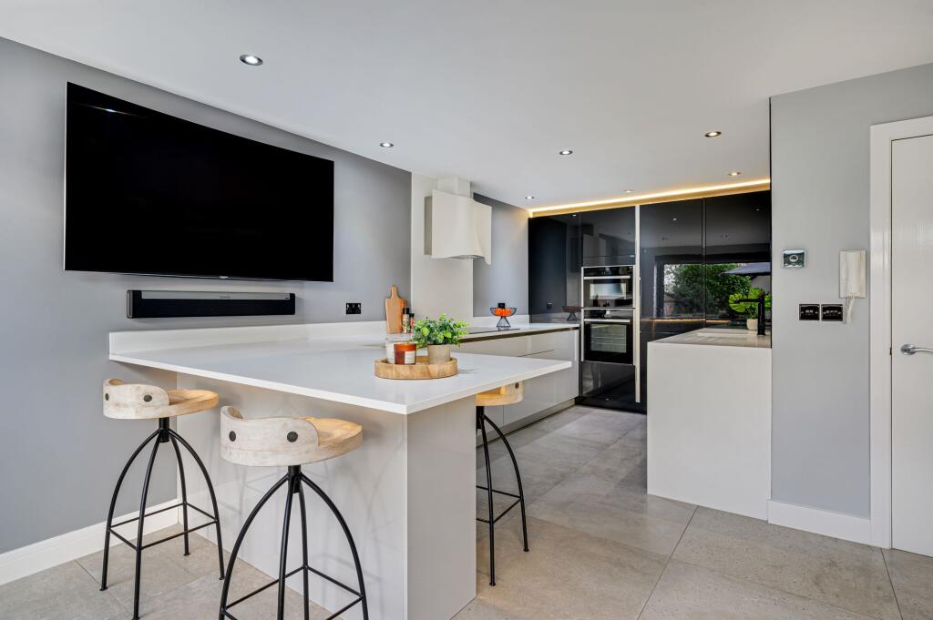 Additional image 7 of Greenmount Close, Heaton, BL1 5 – Exclusive Gated Home with a South-Facing Garden & Luxury Interiors