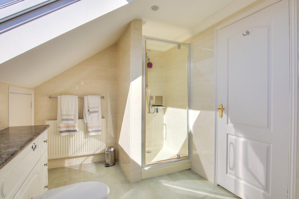 Additional image 31 of Glen Close, Barton on Sea, New Milton, BH25