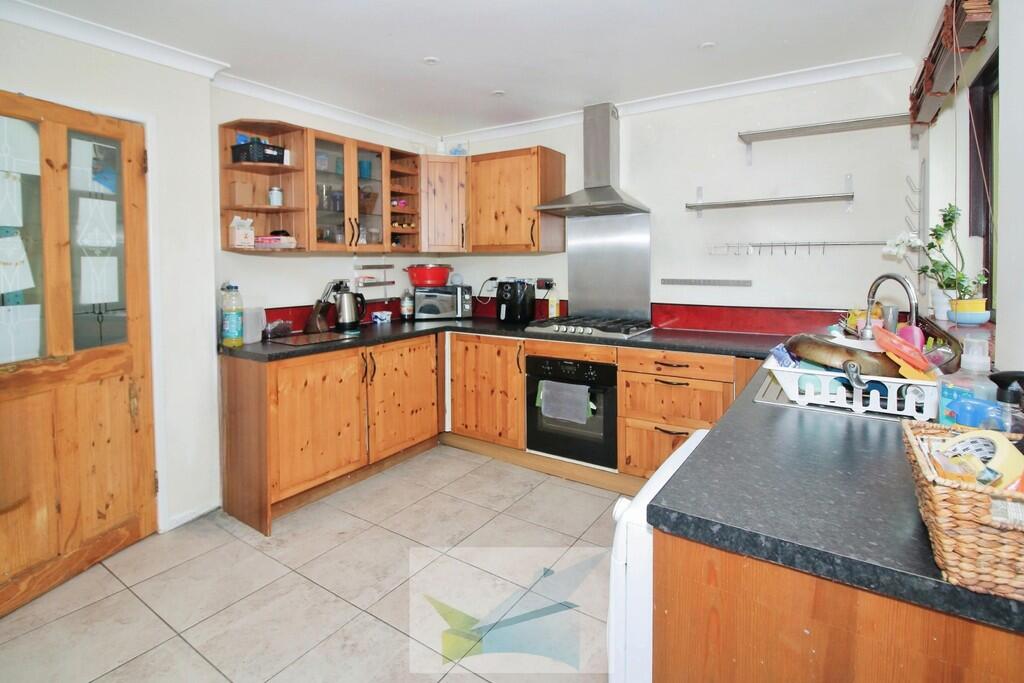 Additional image 8 of Brownsea Close, New Milton