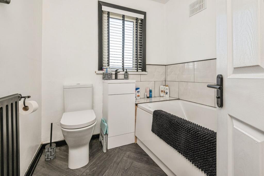Additional image 6 of Greenton Avenue, Scholes, Cleckheaton, West Yorkshire, BD19
