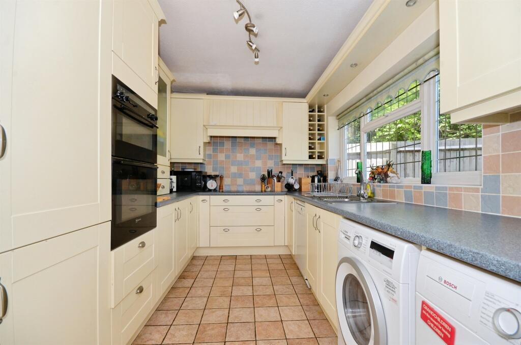 Additional image 2 of Courtfields, Harpenden