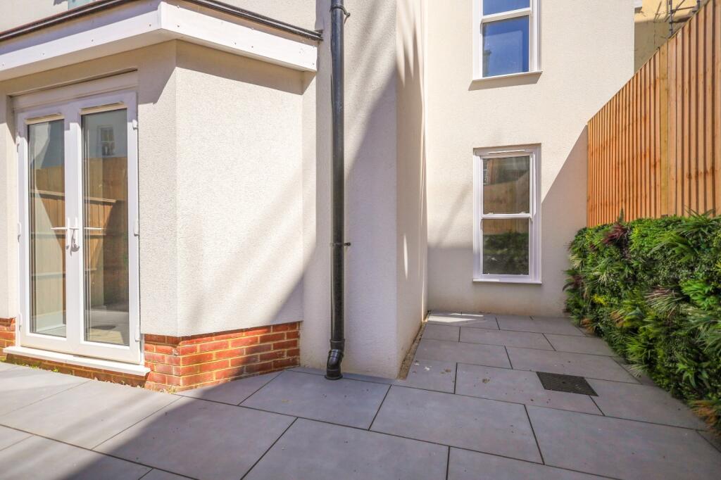 Additional image 4 of Grande Views, 25 Burlington Place, Eastbourne