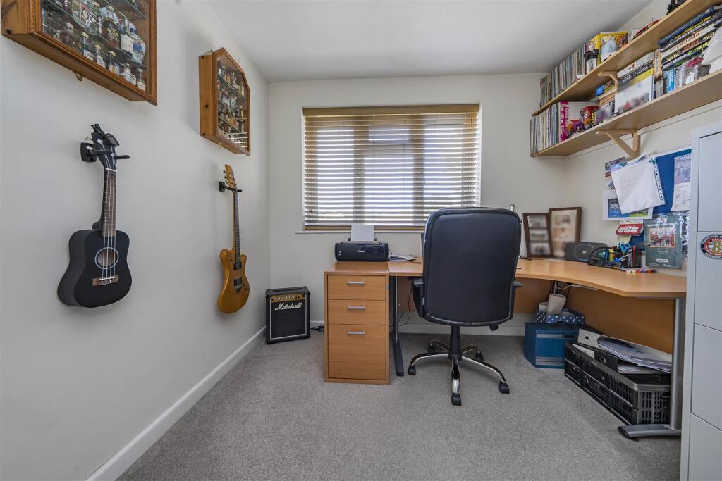 Additional image 11 of How Wood, Park Street, St. Albans