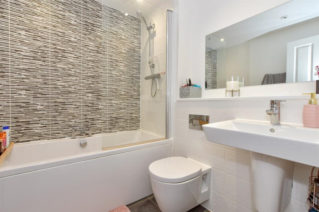 Additional image 7 of Beaton Avenue, Littlehampton, West Sussex