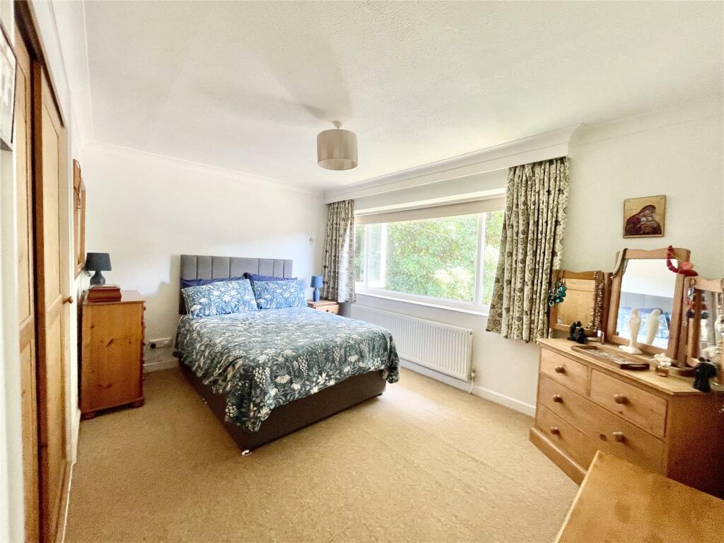 Additional image 11 of Hoburne Gardens, Highcliffe on Sea, Christchurch, Dorset, BH23